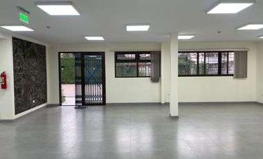 Alquiler de Amplio Local
