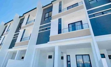 Pre-selling 3 Storey Townhouse in Talamban Cebu