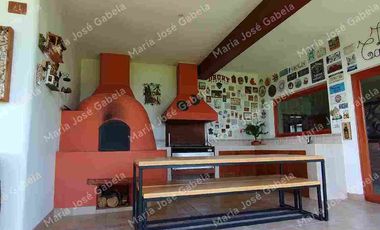 EN VENTA CASA DE LUJO DE 1 PLANTA, DE 4 DORMOTORIOS Y UNA SUITE  CON ESTUDIO, EN PIFO, A 5MIN DE LA RUTA VIVA