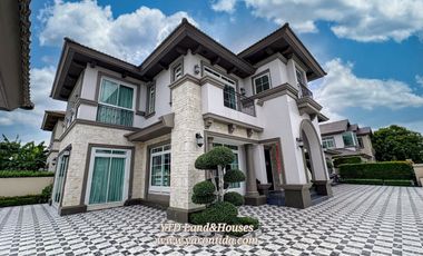Luxury house For Sale at Nantawan Bangna km7, corner unit, L-Size