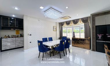 Luxury house For Sale at Nantawan Bangna km7, corner unit, L-Size