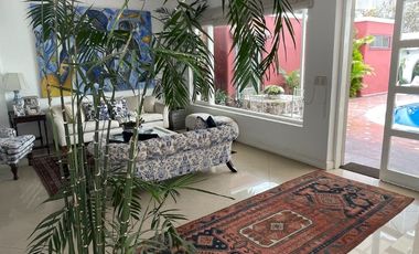 vendo hermosa casa un solo piso circunvalacion golf los incas Surco