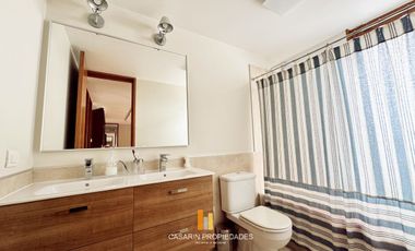 Casa en venta, Camino Real. Mediterránea en condominio interior. Colegio Everest, Craighouse, Monte Tabor