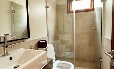 Casa en venta, Camino Real. Mediterránea en condominio interior. Colegio Everest, Craighouse, Monte Tabor