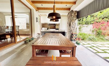 Casa en venta, Camino Real. Mediterránea en condominio interior. Colegio Everest, Craighouse, Monte Tabor