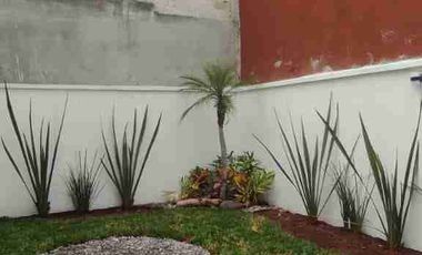 Venta casa con recamara en planta baja