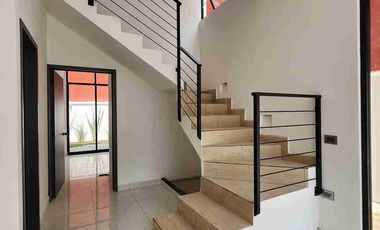 Venta casa con recamara en planta baja