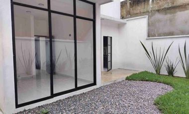 Venta casa con recamara en planta baja