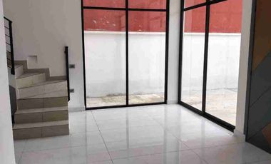 Venta casa con recamara en planta baja