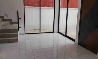 Venta casa con recamara en planta baja