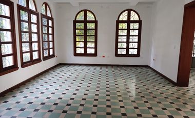 ARRIENDO CASA COMERCIAL EN MEJORAS PUBLICAS