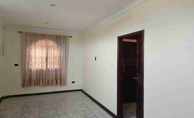 Alquiler de suite en Bellavista, calle Juan Martinez Mera y Avenida Barcelona.