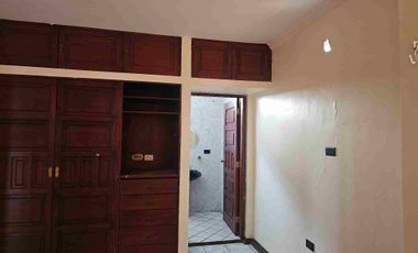 Alquiler de suite en Bellavista, calle Juan Martinez Mera y Avenida Barcelona.