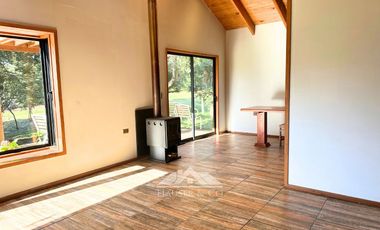 Práctica Casa 3dorm 2 baños a solo min del nuevo Hospital de Villarrica