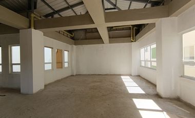 ARRIENDO EDIFICIO EN MEJORAS PUBLICAS