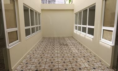 ARRIENDO EDIFICIO EN MEJORAS PUBLICAS