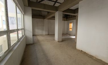 ARRIENDO EDIFICIO EN MEJORAS PUBLICAS