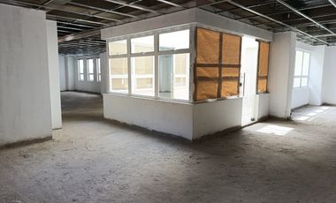 ARRIENDO EDIFICIO EN MEJORAS PUBLICAS