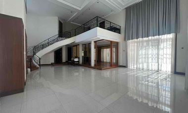Ayala Alabang Village D5 - House For Sale