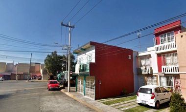 VENTA DE CASA EN SANTIAGO TEYAHUALCO EN HACIENDA DEL JARDIN