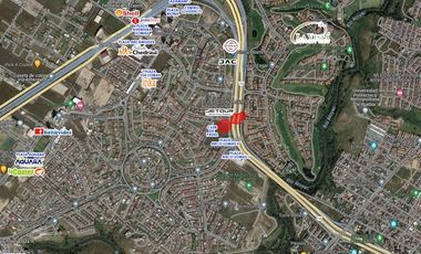 Locales en renta - Plaza Stop Lomas - acceso periférico