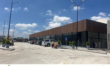 Locales en renta - Plaza Stop Lomas - acceso periférico