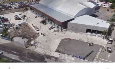 Locales en renta - Plaza Stop Lomas - acceso periférico