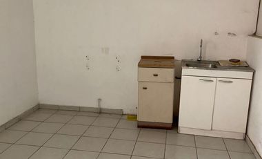 VENDE CASA EXCELENTE VALOR PARA INVERTIR