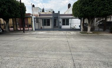 Casa en renta en Paseos del Sol, de un nivel