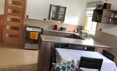 Arriendo cabaña amoblada en Chamiza a 3 minutos de carretera austral