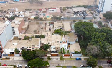VENTA DE CASA EN URB. LAS MAGNOLIAS SURCO
