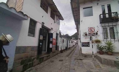 CASA EN VENTA 650M2 EN TANDAPATA SAN BLAS CUSCO ALTAMENTE TURÍSTICO