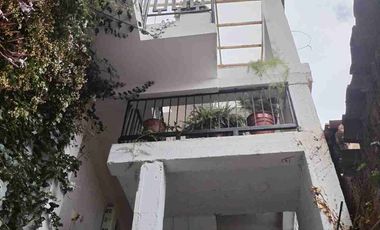CASA EN VENTA 650M2 EN TANDAPATA SAN BLAS CUSCO ALTAMENTE TURÍSTICO