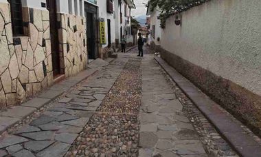CASA EN VENTA 650M2 EN TANDAPATA SAN BLAS CUSCO ALTAMENTE TURÍSTICO
