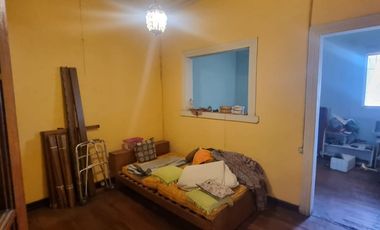 Venta de casa céntrica, excelente sector de Placeres