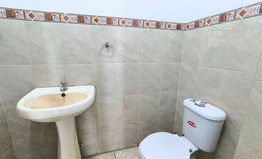 Se renta local comercial en el Centro de Machala