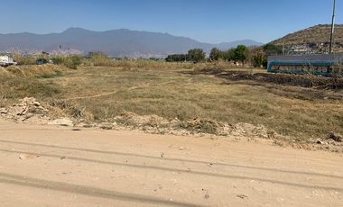 Tereno 4802 m2 en veta por Sam`s y Taller ADO al margen del Rìo Salado Oaxaca.