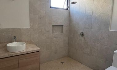 CASA  DE UNA PLANTA EN VENTA NUEVA AL NORTE DE LA CIUDAD