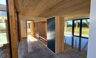 ARRIENDO CASA A ESTRENAR
