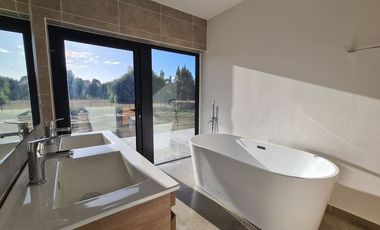 ARRIENDO CASA A ESTRENAR