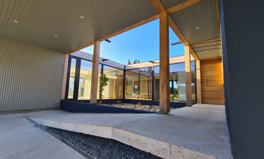 ARRIENDO CASA A ESTRENAR