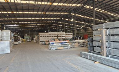 NAVE INDUSTRIAL EN VENTA A UN COSTADO DEL COMPLEJO INDUSTRIAL DE LABORATORIOS PISA