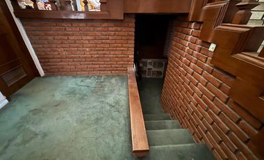 CAMPANARIO OPORTUNIDAD CASA EN DESNIVELES CON ALBERCA ABAJO VALOR DE AVALUO