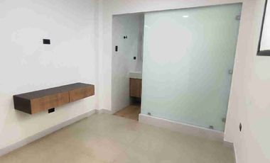 Urdesa Norte Casa recién remodelada 3 dormitorios un a planta con garaje excelentes  acabados!! Para oficina o vivienda