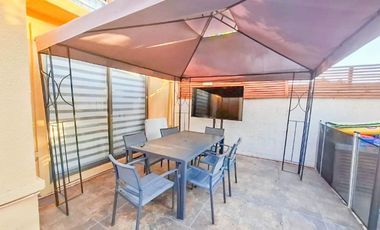 Hermosa casa 4D+3B en condominio muy seguro