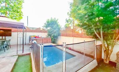 Hermosa casa 4D+3B en condominio muy seguro