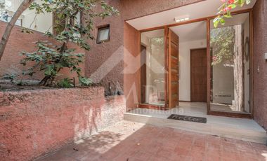 3 D, 3 B, Sala De Estar, Escritorio, Serv Completos. Jardín con piscina