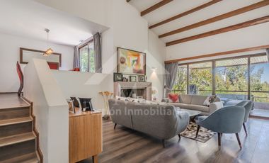 3 D, 3 B, Sala De Estar, Escritorio, Serv Completos. Jardín con piscina