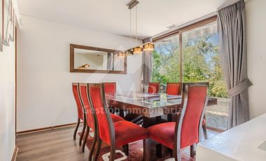 3 D, 3 B, Sala De Estar, Escritorio, Serv Completos. Jardín con piscina
