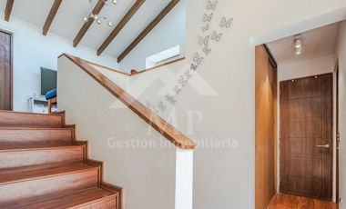 3 D, 3 B, Sala De Estar, Escritorio, Serv Completos. Jardín con piscina